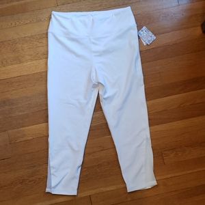 White XL Capri length leggings NWT